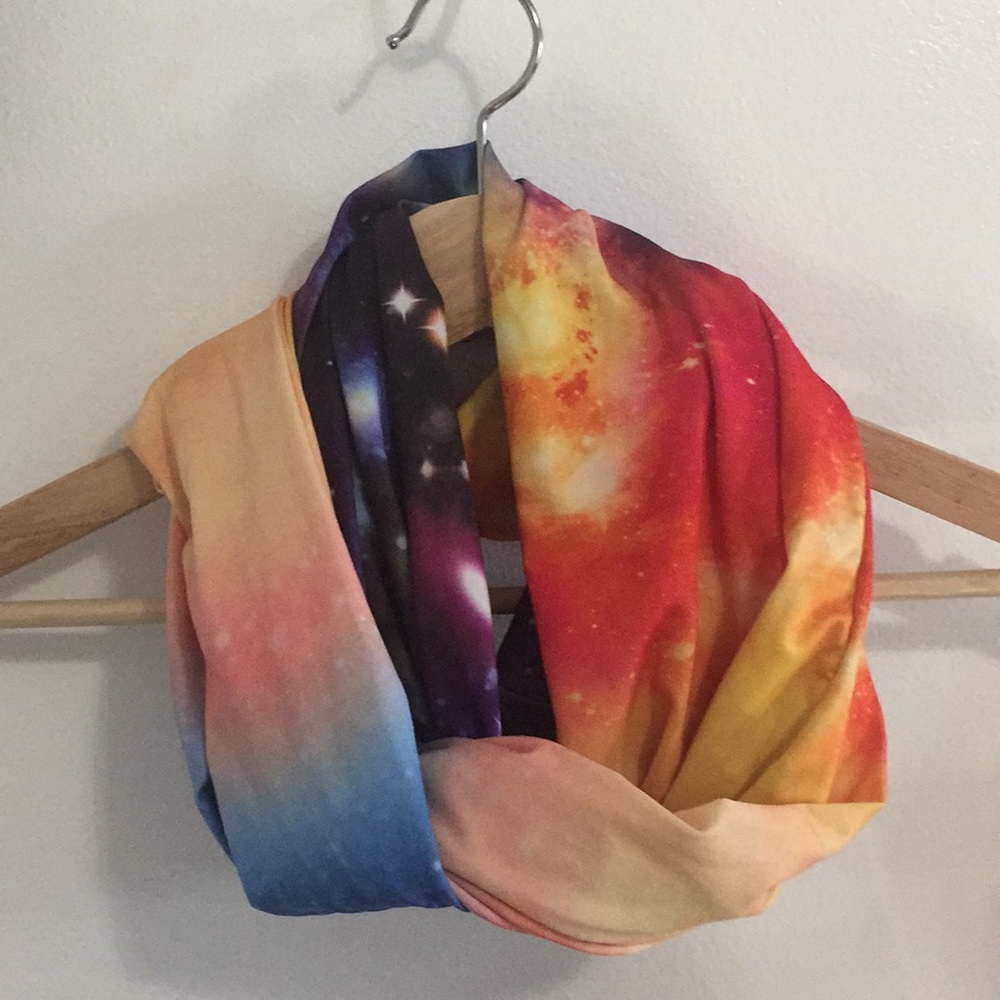 Space infinity scarf